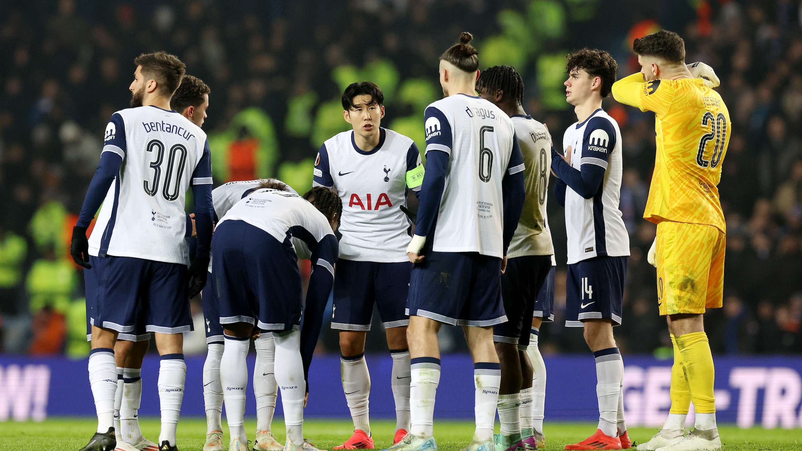 许多观众表 许多观众表